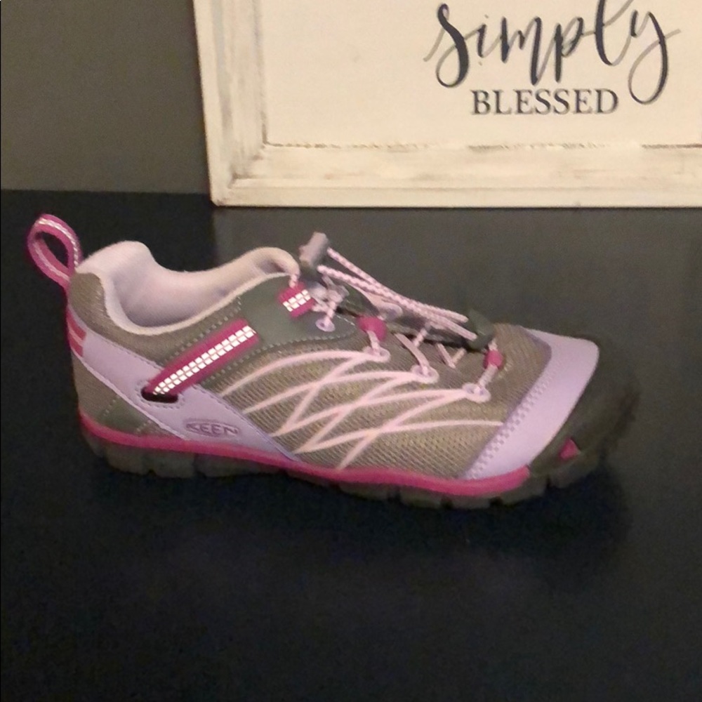 Girls Keen shoes